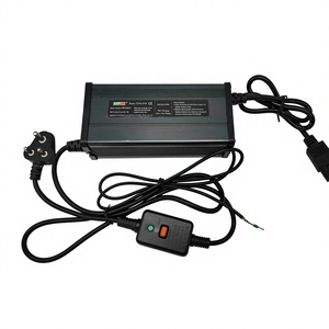 PERSINO 1000W 60V15A AC/DCインテリジェントバッテリー充電器 CE認証 電動Eリキシャー用鉛蓄電池 耐久性のあるアルミニウム製 - Product Image 3