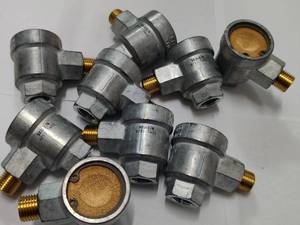 שסתום פליטה מהיר FESTO SEU-<span class=keywords><strong>1</strong></span>/<span class=keywords><strong>4</strong></span> 6753 <span class=keywords><strong>1</strong></span>/<span class=keywords><strong>4</strong></span> אינץ' תעשייתי פנאומטי בעל יעילות גבוהה - Product Image 4