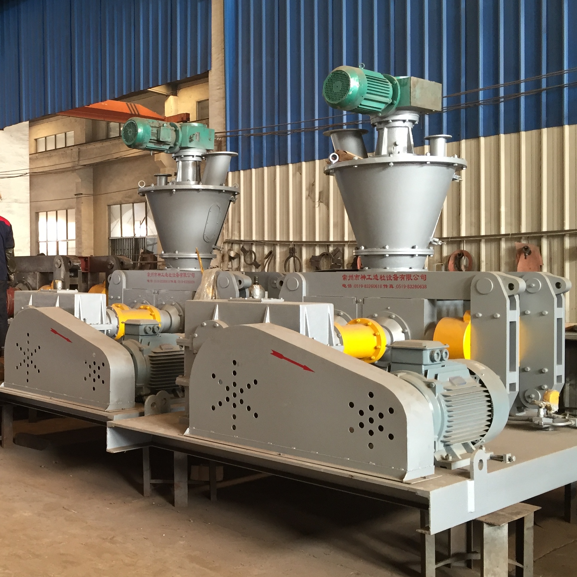 Промышленное Химическое неорганическое минеральное удобрение, порошок, шнековый предкомпрессор, сухой двойной роликовый пресс для производства брикетов