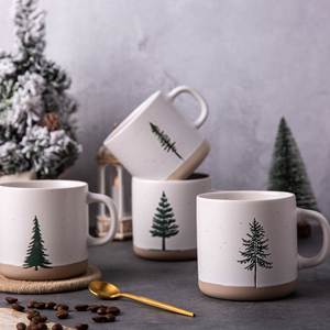 Mug à café en céramique de Noël de luxe fait main de haute qualité 14oz (330ml) avec logo personnalisé imprimé en sérigraphie pour fêtes - Product Image 5