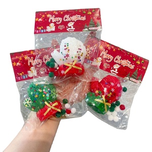 Guantes de Juguete para Aliviar el Estrés Navideño, Juguete de Silicona con Forma de Árbol de Navidad, Apto para Adolescentes (14 Años o Más) - Product Image 1