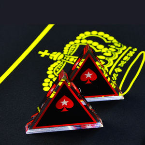 Acrylique Double Face 3 Coin Marque Red Heart Heart Pentagram Chips,Triangle Casino Acrylique <span class=keywords><strong>Poker</strong></span>, Accessoires de jeu de <span class=keywords><strong>poker</strong></span>. - Product Image 5