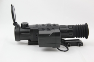 Longot TL650LRF Monoculaire thermique multifonctionnel de vision nocturne avec résolution 640x512, grossissement 3-12x pour la chasse au cerf - Product Image 4