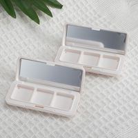 Usine de gros blanc 3 trous maquillage luxe carré avec miroir personnaliser flip top haute qualité vide en plastique fard à paupières cas