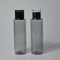 Vente en gros de flacons de toner cosmétique en plastique PET noirs de 150 ml/200 ml avec pompe pulvérisatrice, impression d'écran, logo personnalisé, vides