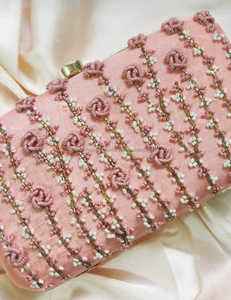 Pochette élégante avec design fantaisie, accessoire de mode, sacs à main compacts du fournisseur indien - Product Image 4