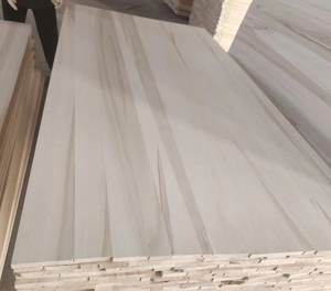 ポプラ材板 無垢材パネル グレードAA AB 3mm-50mm 環境に優しい接着剤 高級家具 ホテル用 立方メートル木材 - Product Image 1