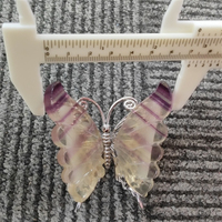 Papillon en Fluorite Arc-en-ciel Naturelle Sculpté à la Main, Ornement en Pierre Précieuse de Guérison pour Collection, Vente en Gros et Approvisionnement en Vrac