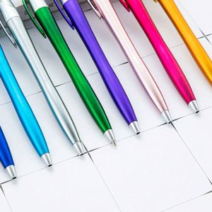 Stylos à bille pour écrans tactiles, stylo d'écriture à encre noire à pointe moyenne, stylo de bureau 2 en 1 avec embouts de stylet - Product Image 3