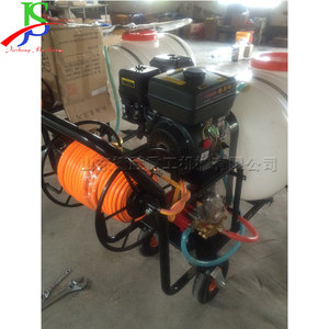 De cuatro ruedas de mano empuje motorizado del rociador automático de alta eficiencia de la máquina de pulverización - Product Image 5