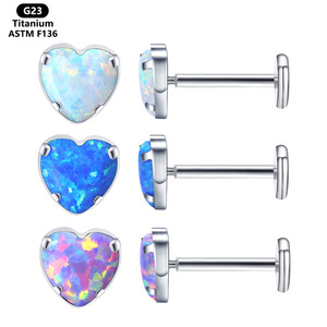 Labret en Titane G23 à Filetage Interne avec Opale en Forme de Cœur |   Bijoux de piercing hypoallergéniques à dos plat pour lèvre, oreille, cartilage et langue - Product Image 1