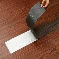 Selbstklebender Vinylboden für Starken Verkehr LVT-Planken für Einkaufszentren und Öffentliche Bereiche Selbstklebender Vinylboden