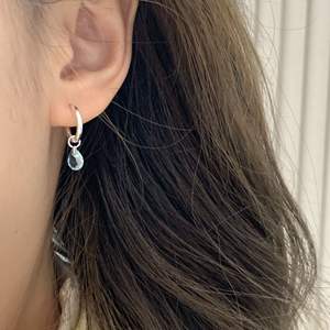 Pendientes de Plata de Ley S925, Diseño de Gota de Agua Elegante con Diamantes Azules Menta, Dos Pares, Frescos y Sencillos para el Verano - Product Image 5