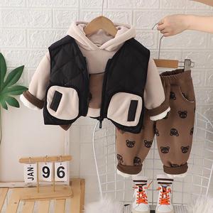 新款儿童冬季衣服套装 1-5 岁男婴加帽衫+背心+裤子儿童卡通三件套 - Product Image 3