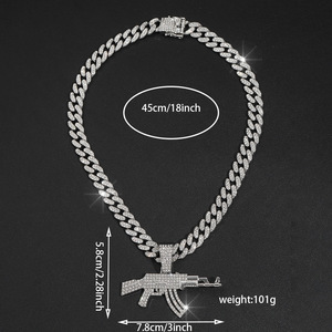Collar de cadena cubana con diseño de pistola subfusil AK de aleación NL2113, estilo hip-hop unisex, cadena para suéter, para fiesta - Product Image 2