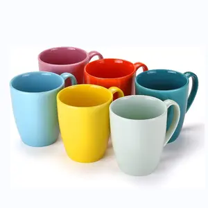 แก้วเมลามีนหลากสีเหมาะสำหรับกาแฟ, ชา, จิบลาเต้หรือช็อคโกแลตร้อนเช่นเดียวกับซุป slurping.