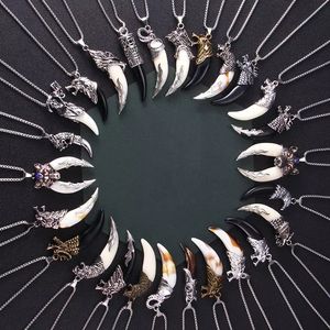 Pingente vintage de crânio de resina, estilo étnico, lobo, dentes, colar de aço inoxidável, cabeça de dragon, tigre, atacado, venda imperdível - Product Image 1