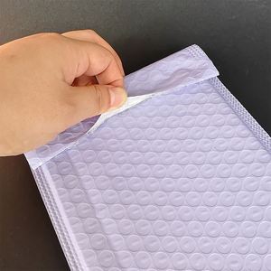 Película Coextruida Autoadhesiva Morada HYB-10 Personalizada para Bolsas de Sobres, Resistente a Impactos y Presión, para Regalos y Joyería - Product Image 2