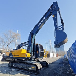 Excavadora Hidráulica de Orugas Hyundai HX220AL con un Potente Motor y un Sistema Hidráulico Avanzado para Construcción Pesada - Product Image 1