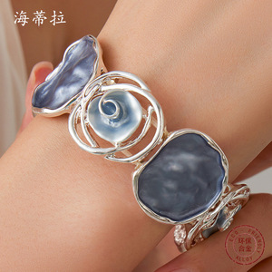 Brazalete Elástico de Aleación de Zinc Heitira B36041 para Mujer, Diseño Geométrico de Rosa Hueca, Romántico, para Aniversario, Combinable con Todo, a la Moda - Product Image 4