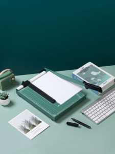 Taglierina Manuale A4 per Carta con Capacità di Taglio di 12 Fogli A4 e Design Ergonomico della Maniglia - Product Image 5