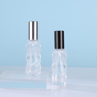Flacons d'échantillons de parfum carrés haut de gamme 15 ml, flacon pulvérisateur en verre vide avec bouchon doré pour parfums DIY et diffuseurs d'arômes