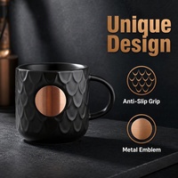 Mug à café en céramique texturée de qualité supérieure de 420 ml avec badge métallique, boîte cadeau, cadeau d'affaires, tasse à boire, vente en gros, logo personnalisé