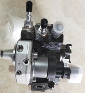 Pompe à injection de carburant Mitsubishi TT en promotion, référence 0445010101, pour modèles 1989-90, moteur Weichai, couleur argentée - Product Image 1