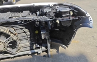 Kit de carrocería de segunda mano para BMW X2 F39: Parachoques delantero, labio de parachoques, faros y kit de reparación de parachoques.