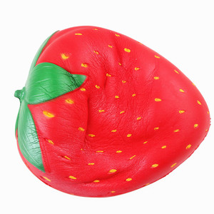 GL Jumbo Strawberry Giant Squishy, Juguete Sensorial de Fresa Gigante Personalizado al por Mayor, Juguete Blandito de Espuma de PU para Aliviar el Estrés - Product Image 6