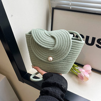 Sac bandoulière tressé pour femme avec boucle perlée, petit sac à main en paille, sac d'été décontracté, vente en gros
