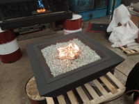 Table de foyer au gaz de style moderne fabriquée en Chine, chauffage de patio, acier au carbone de haute qualité, réservoir de propane dissimulé