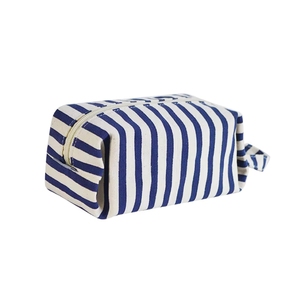 Nouvelle Trousse de Maquillage en Toile Rayée Recyclée avec Logo Personnalisé, Esthétique et Tendance, pour Sublimation - Product Image 4