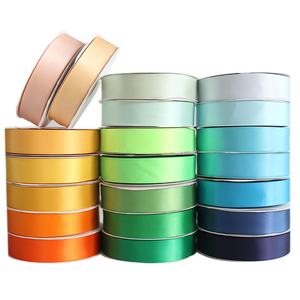 100% Polyester Cadeau De Noël Ruban Satin 38mm 100 Yards Par Rouleau Ruban De Satin De Couleur Unie pour Les Occasions De Noël De Mariage - Product Image 2
