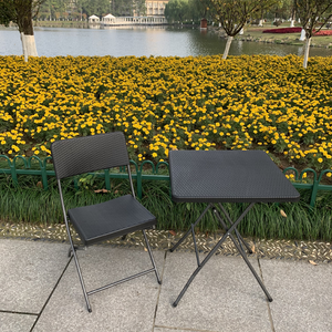 Set Tavolo e Sedie Pieghevoli in Plastica <span class=keywords><strong>per</strong></span> Caffè e Balconi Esterni con Design Compatto e Struttura Resistente - Product Image 3