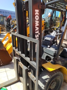 Komatsu รถฟอร์คลิฟต์ Komatsu30มือสองสำหรับ forkin ญี่ปุ่นแท้ใหม่30 3ตัน90% - Product Image 3