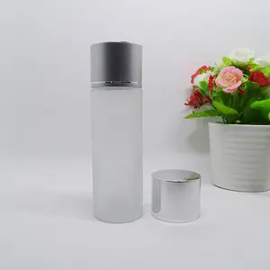 Tapón de rosca de plata mate para cosméticos, botella de vidrio esmerilado transparente redondo de 100 ml para loción y tónico con orificio de plástico