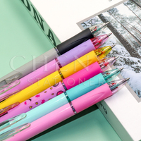 Nouveau modèle créatif de stylo effaçable multicolore pour étudiants, stylo gel effaçable multifonctionnel 4 couleurs pour le dessin des enfants