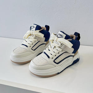 Automne <span class=keywords><strong>hiver</strong></span> nouvelles <span class=keywords><strong>chaussures</strong></span> décontractées pour enfants antidérapant garçons filles peau de vache Sneaker pour étudiants adolescents haut confortable conseil <span class=keywords><strong>chaussures</strong></span> - Product Image 2