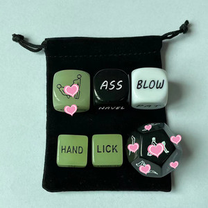 Jeu de <span class=keywords><strong>dés</strong></span> romantiques et coquins pour couples, <span class=keywords><strong>dés</strong></span> amusants qui brillent dans le noir pour adultes - Product Image 1