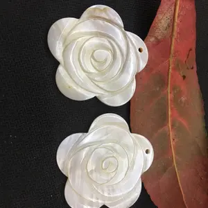 白色贝壳花卉时尚饰品配件精品珍珠母产品