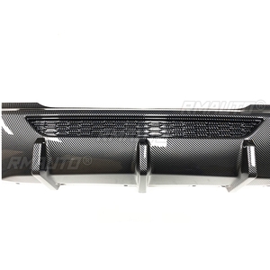 ลิ้นดิฟฟิวเซอร์กันชนหลังสำหรับ BMW ซีรีส์ 1 F40 ปี 2019-2023 รุ่น M Sport M135i ลายคาร์บอนไฟเบอร์/สีดำเงา สปอยเลอร์เพลท สปลิตเตอร์ - Product Image 5