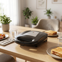 Machine à sandwich électrique 4 tranches 1400W avec couvercle supérieur en acier inoxydable, plaques antiadhésives, thermostat automatique et rangement vertical pour la maison