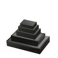 Boîte cadeau rigide noire de petite taille en carton ondulé, matériaux recyclés de haute qualité, logo personnalisé