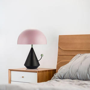 Belle lampe de table décorative de chevet de chambre d'enfants remarquable lampe de fée rose de fer moderne avec une queue - Product Image 4