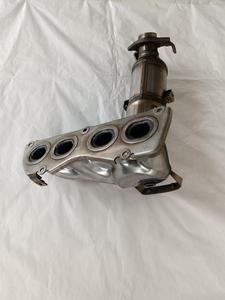 Tuyau d'échappement de moto et pièces d'accessoires de voiture Convertisseur catalytique d'échappement de voiture Convertisseur catalytique à trois voies - Product Image 6
