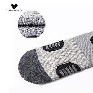 Các Nhà Sản Xuất Bán Buôn Chất Lượng Cao Nén Vớ Nbaing Không-Trượt Biểu Tượng Tùy Chỉnh Crew Khăn Thể Thao Vớ Bóng Rổ - Product Image 6