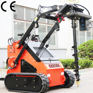Cargadora compacta compatible con EPA Euro 5, de alta calidad, para jardín, con motor como componente principal. - Product Image 1
