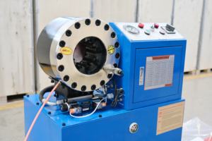 Máquina de Crimpagem Hidráulica Totalmente Automática com Tamanho de 1/4 a 2 Polegadas, Projetada Especialmente para Mangueiras 4SH - Product Image 2