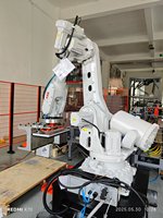 Robot empilable de palletisation adapté aux besoins du client sélectionnent et placent des boîtes de cartons automatiquement